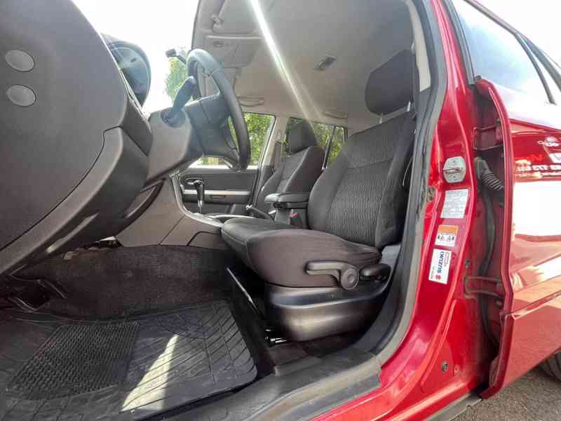 Suzuki Grand Vitara 2.4i Comfort Aut. benzín 124kw - foto 14