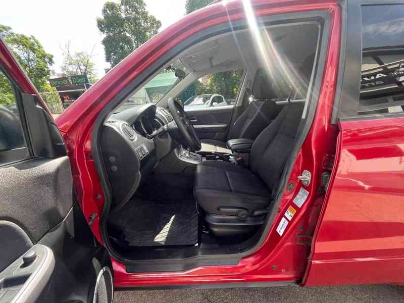 Suzuki Grand Vitara 2.4i Comfort Aut. benzín 124kw - foto 19