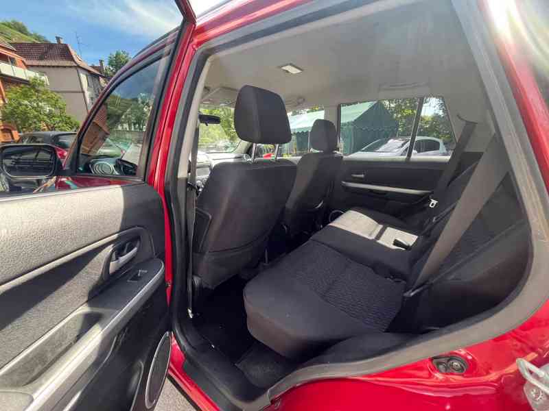 Suzuki Grand Vitara 2.4i Comfort Aut. benzín 124kw - foto 2