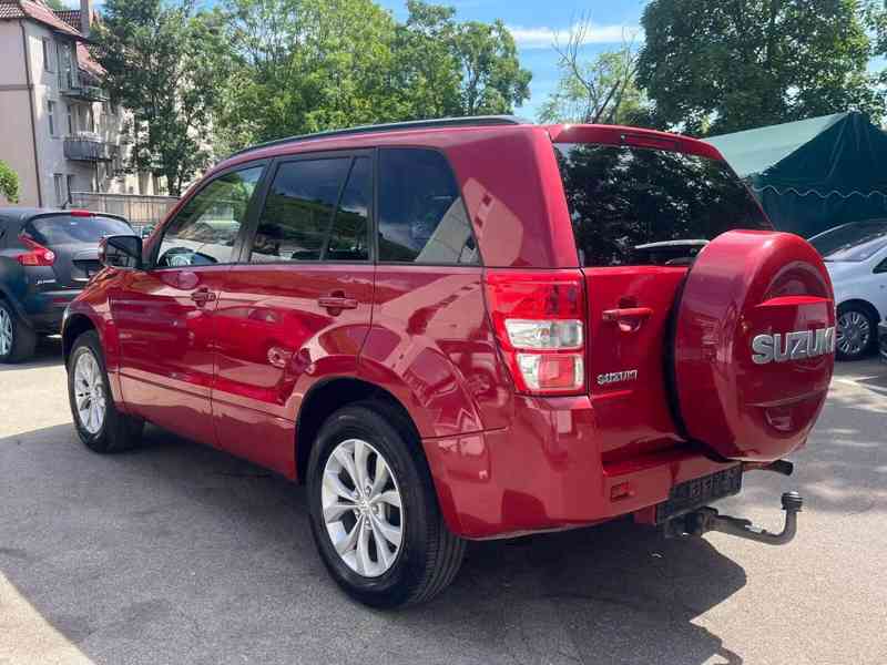 Suzuki Grand Vitara 2.4i Comfort Aut. benzín 124kw - foto 12