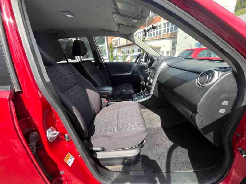 Suzuki Grand Vitara 2.4i Comfort Aut. benzín 124kw - foto 18