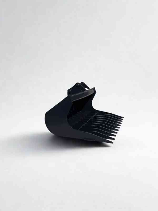 Prolamovaná svahová lopata, hrábě 60cm 0-1,4t - foto 4