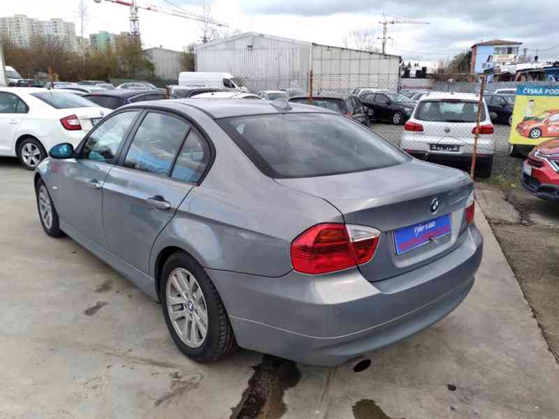 BMW 320i 110kW KLIMA - foto 6