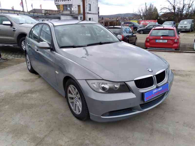 BMW 320i 110kW KLIMA - foto 1