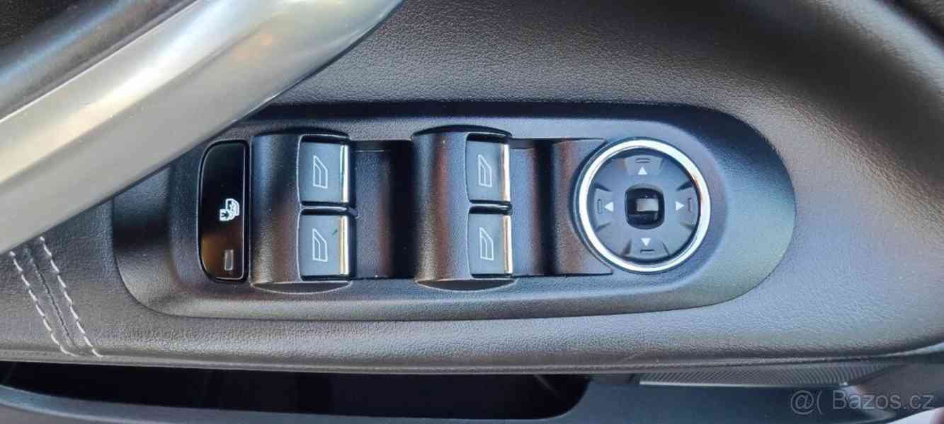 Ford Mondeo 2,0   TDCi,120kW, r.v.2012,Facelift - foto 18