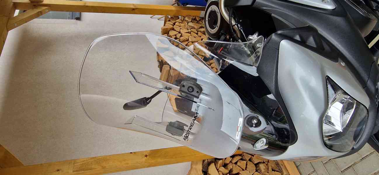 Suzuki V Strom 650, 50.5 kw, r.v.2016, 39tkm - foto 2