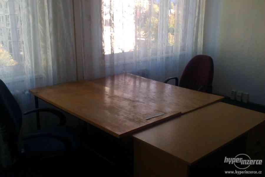 Pronajmu zařízenou kancelář 22m2 - foto 2
