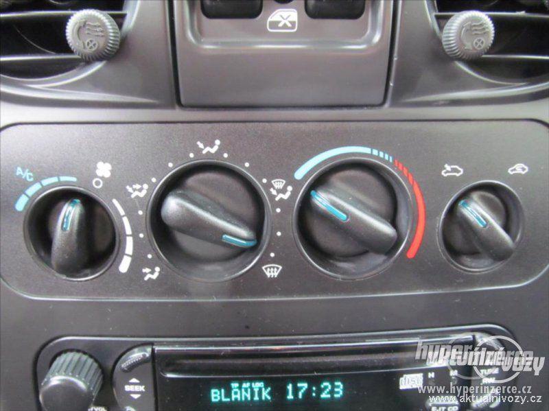 Chrysler PT Cruiser 1.6, RV 2005, el. okna, STK, centrál, klima - foto 13