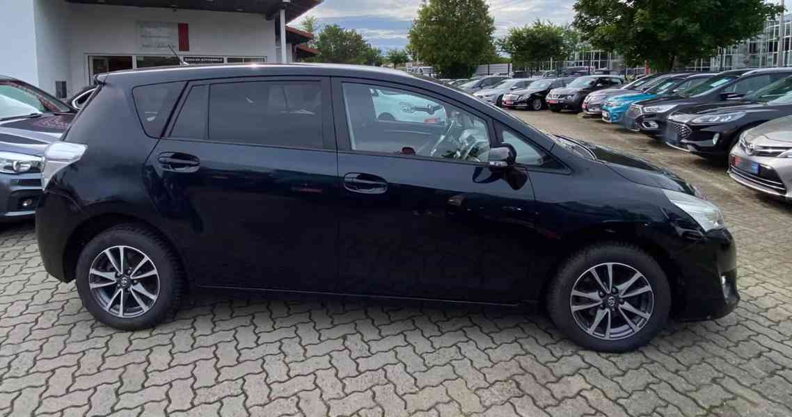 Toyota Verso Life 1.8i Aut. benzín 108kw - foto 14