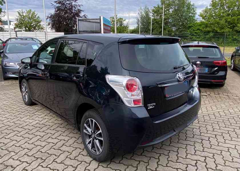 Toyota Verso Life 1.8i Aut. benzín 108kw - foto 16