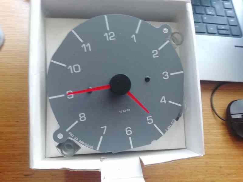Nové hodiny do tachometru Felicie 1,9 D - foto 2