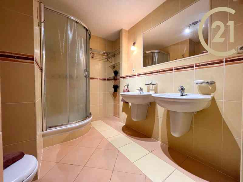 Prodej bytu 4+kk se dvěma lodžiemi a koupelnami o užitné ploše 165 m2 - Brno - Kohoutovice - foto 6