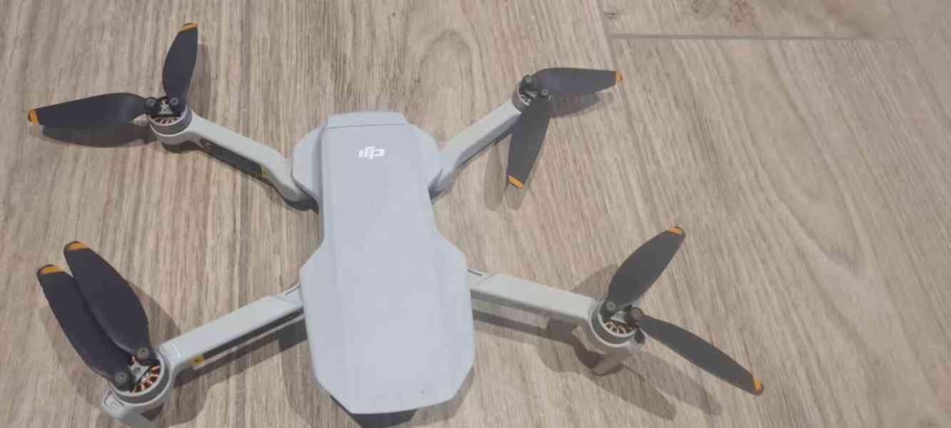 DJI mini 2 dron - foto 3