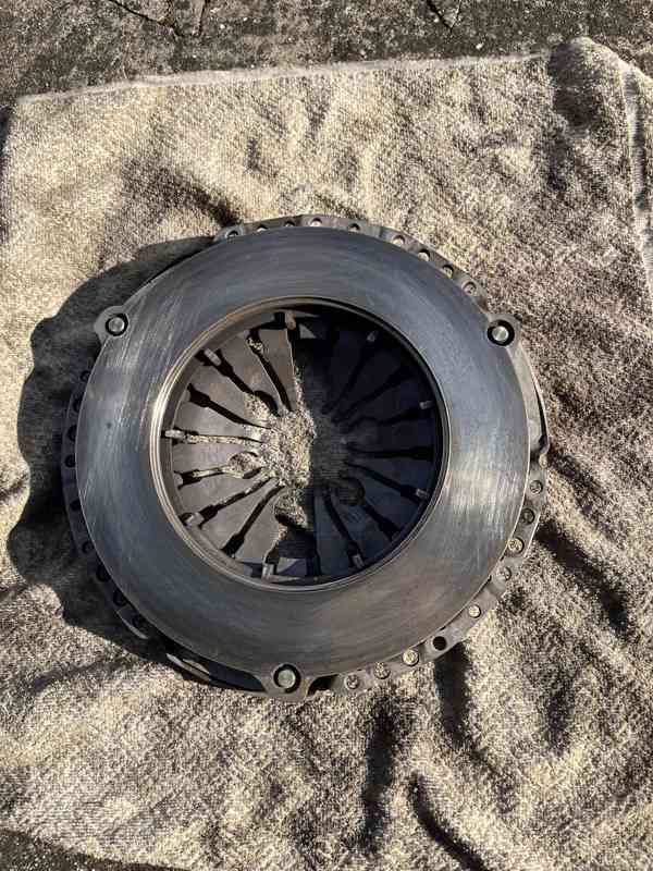 Zánovní spojka OCTAVIA TDI - LUK - foto 9