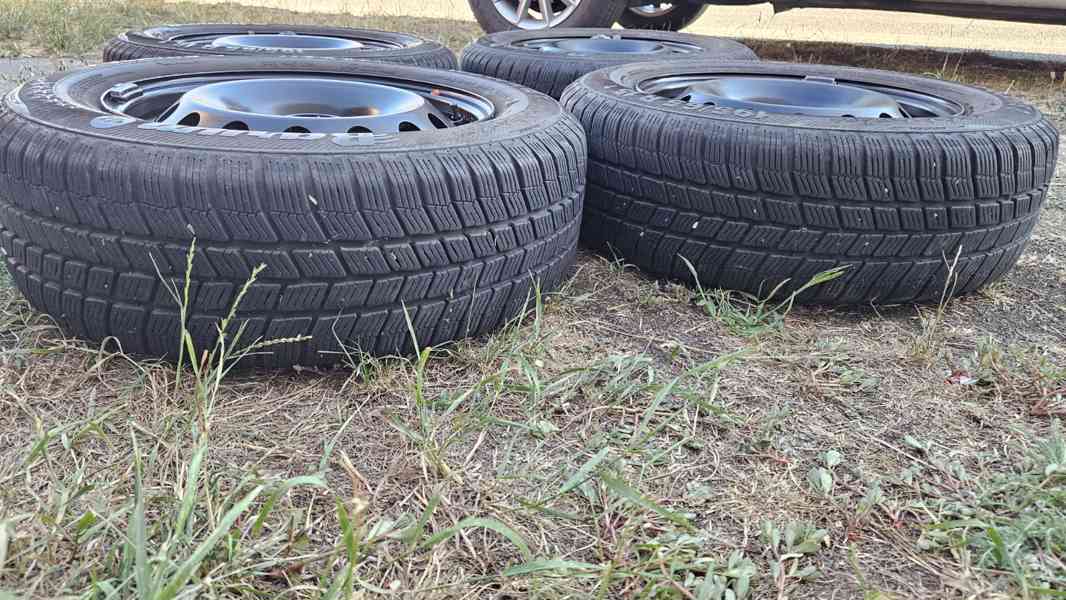 Hyundai ix20 Kia Venga zimní kola 195/65R15 disky 6Jx15 ET48 - foto 5