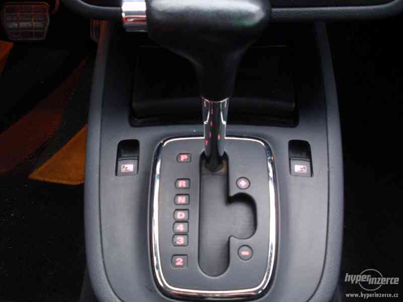 Vw Sharan 1.9 tdi-pd 85KW, FAMILY, MAX. VÝBAVA - foto 12