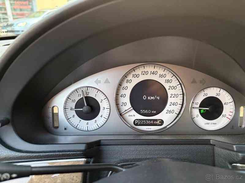 Mercedes-Benz Třídy E 3,0 - foto 5