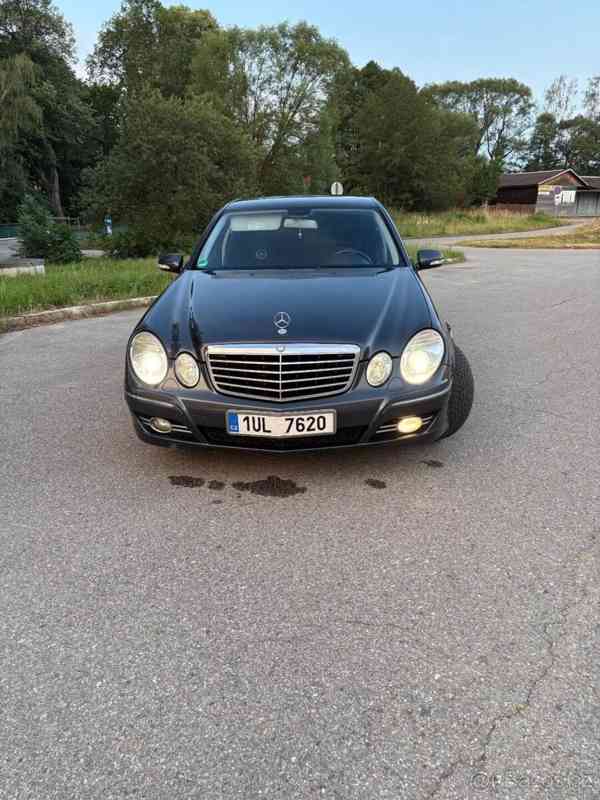 Mercedes-Benz Třídy E 3,0 - foto 1