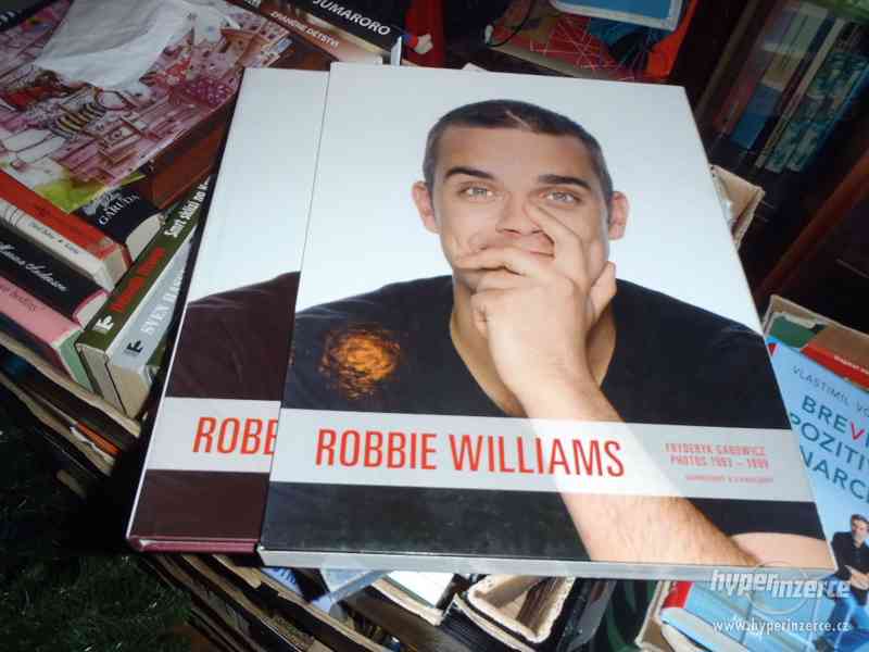 Robbie Williams: Photographs 1993-1999 - Gabowicz