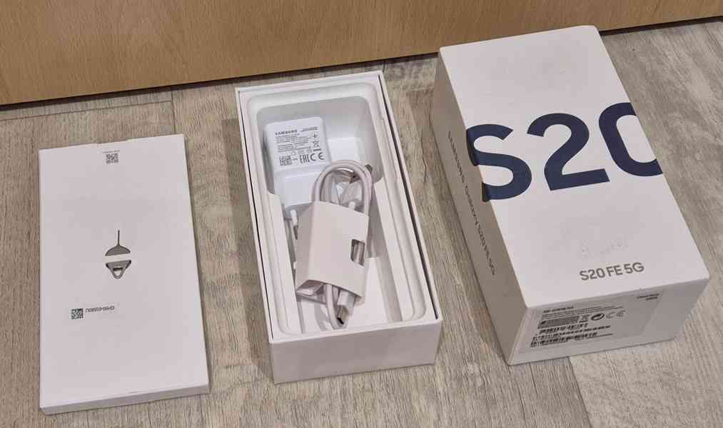 Samsung Galaxy S20 FE 5G 6GB/128GB Dual SIM, dobrý stav - foto 2