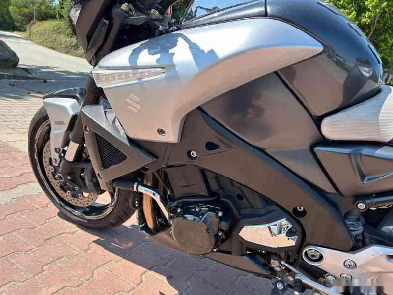 Suzuki B-King 1300 ABS 2008 - foto 14