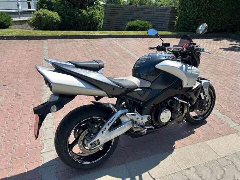 Suzuki B-King 1300 ABS 2008 - foto 3