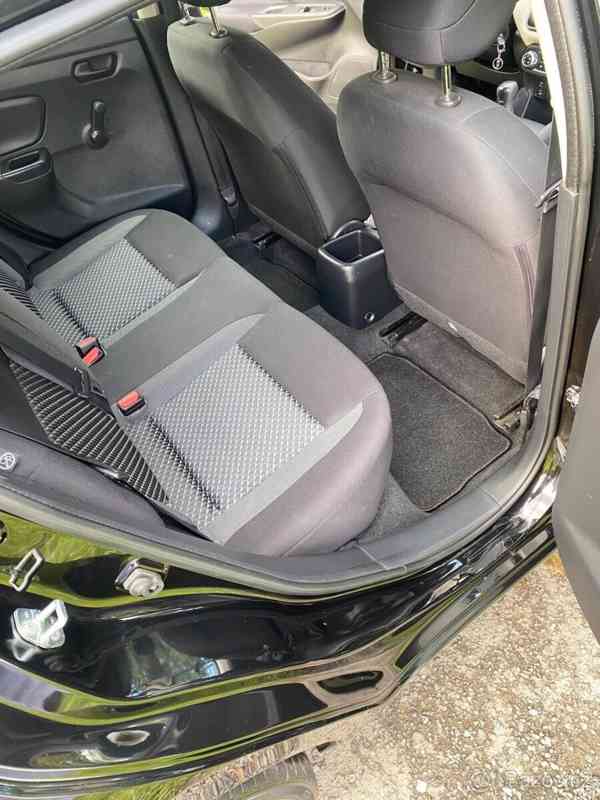 Nissan Micra 1,0 - foto 11