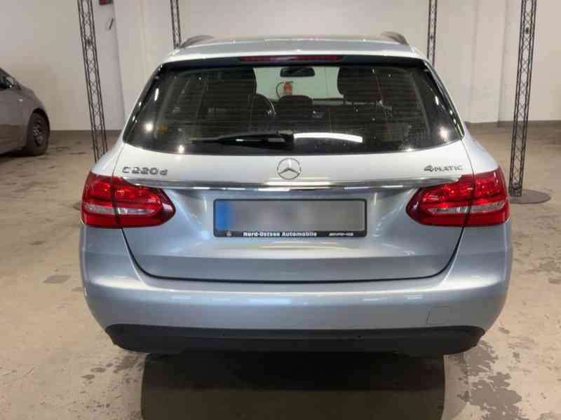 2018 Mercedes-Benz C 220 d T 4Matic - foto 2