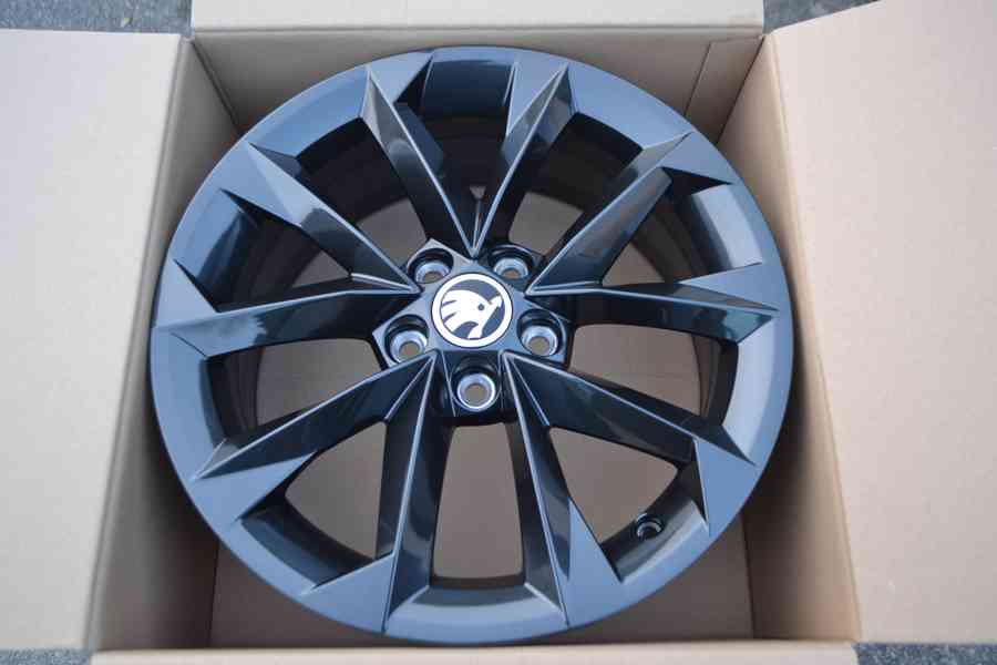 Škoda Kamiq/Scala,S.Arona– NOVÉ 16 originál Alu disky-černé - foto 6