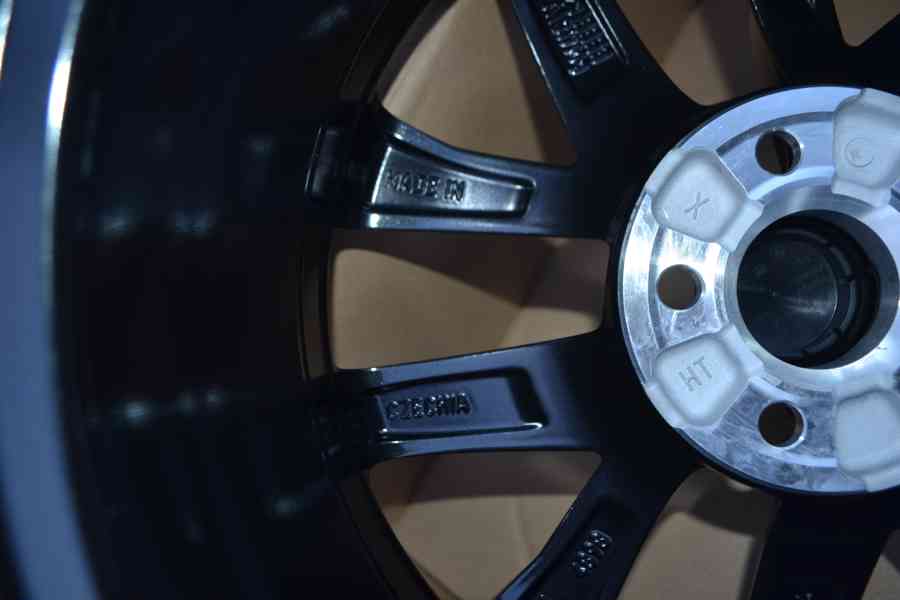 Škoda Kamiq/Scala,S.Arona– NOVÉ 16 originál Alu disky-černé - foto 9