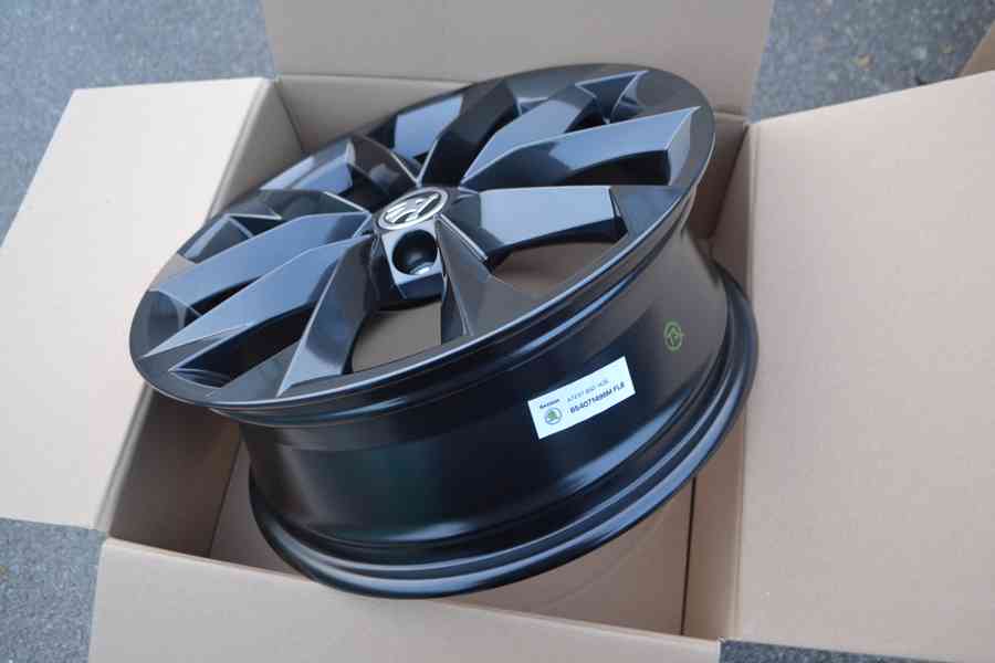 Škoda Kamiq/Scala,S.Arona– NOVÉ 16 originál Alu disky-černé - foto 7