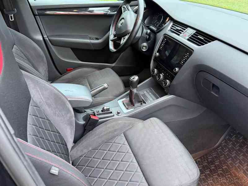 Škoda Octavia 2,0   RS 135kW - foto 7
