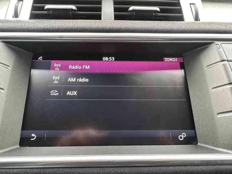 Land Rover Range Rover Evoque 2.0 TD4 4x4/Bixenon/1Maj/Tažné - foto 30