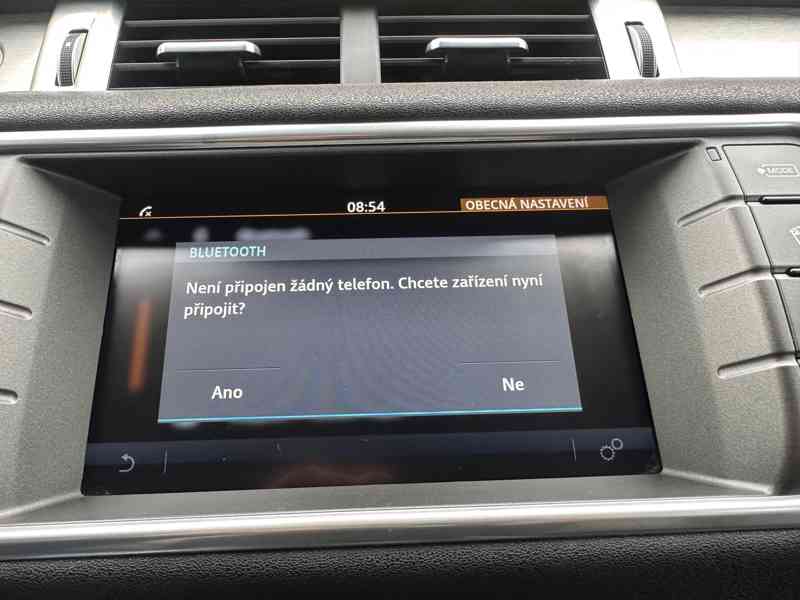Land Rover Range Rover Evoque 2.0 TD4 4x4/Bixenon/1Maj/Tažné - foto 31