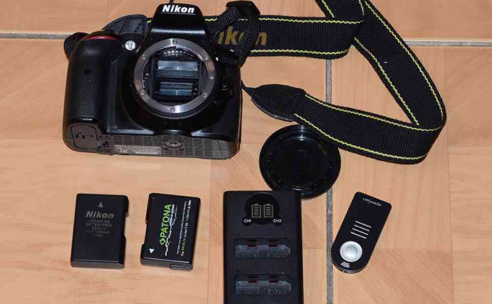 Nikon D5300 * Full HDV 60p, WIFI, GPS**  22000 Exp