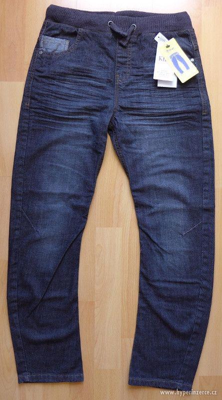Nové modré nebo černé džíny pružný pas bez zapínání 146 - foto 3