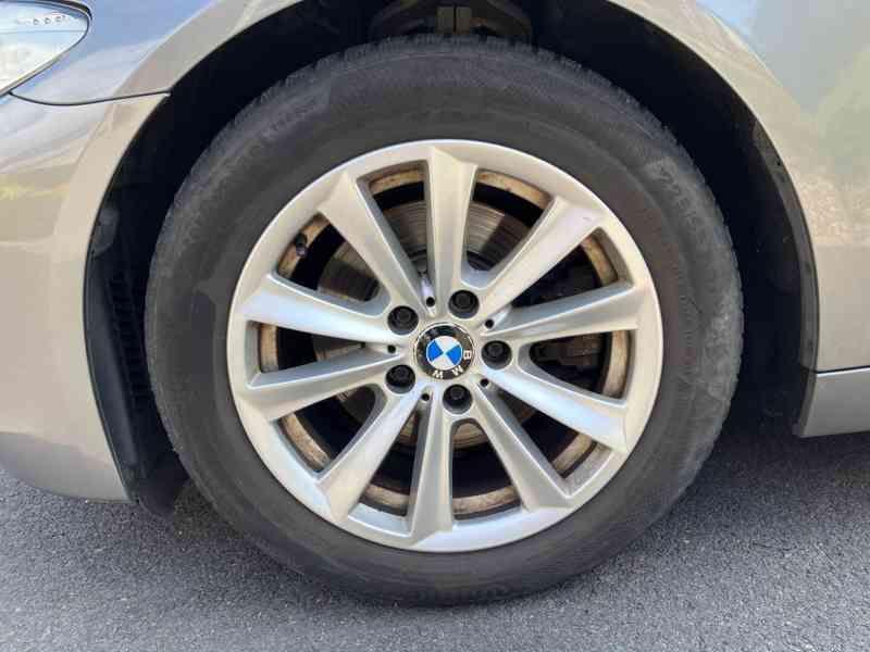 BMW 520D F11 - foto 12