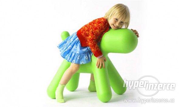 Puppy – dětská židlička /hračka/ umělecký objekt  v jednom - foto 1