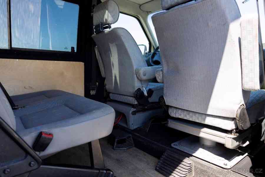 Volkswagen Transporter 2,5   T4 Kombi Caravelle TDI - foto 17