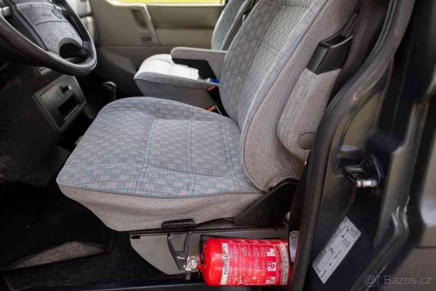 Volkswagen Transporter 2,5   T4 Kombi Caravelle TDI - foto 6