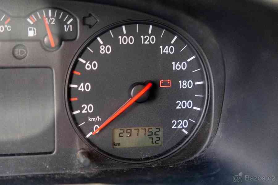 Volkswagen Transporter 2,5   T4 Kombi Caravelle TDI - foto 5
