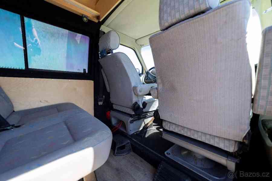 Volkswagen Transporter 2,5   T4 Kombi Caravelle TDI - foto 12