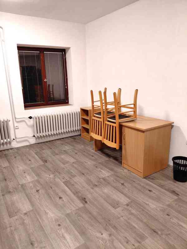 1.lůžkový pokoj v RD 5+1, nově zař., ml. prac. m./ž./stud. - foto 2