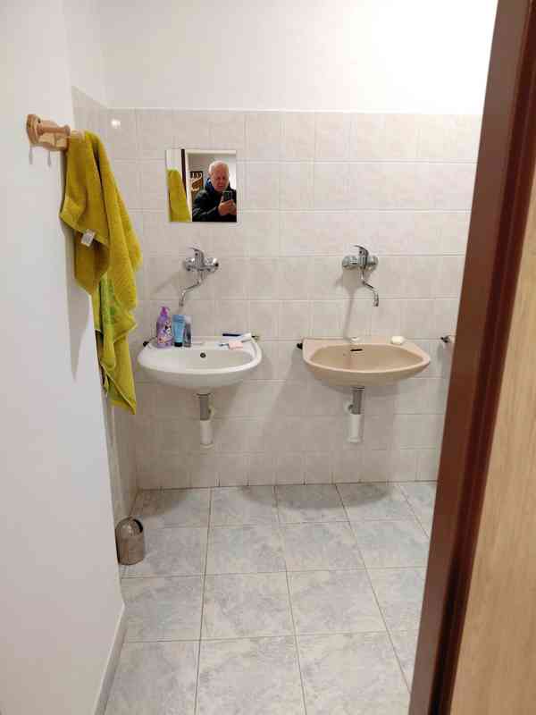 1.lůžkový pokoj v RD 5+1, nově zař., ml. prac. m./ž./stud. - foto 9