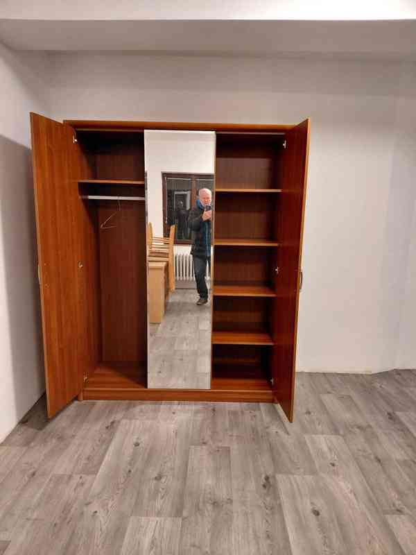 1.lůžkový pokoj v RD 5+1, nově zař., ml. prac. m./ž./stud. - foto 3