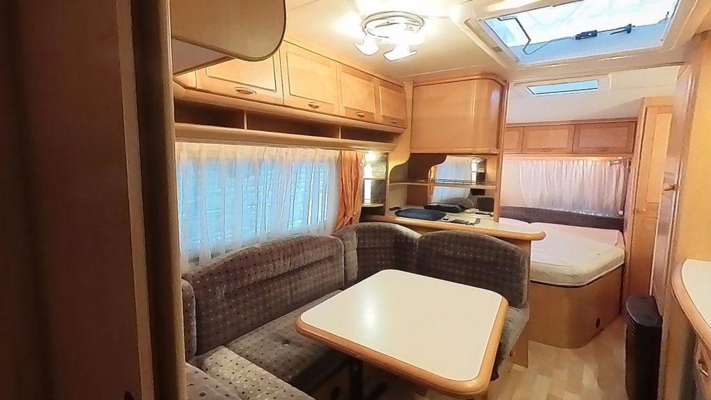 Karavan Hobby 560 KMFE Prestige - foto 10