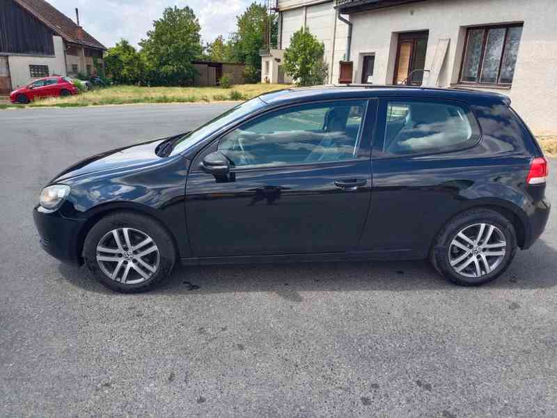 VW Golf 6 1.4 TSI 90Kw RV.2010 6sti kvalt. - NOVÁ STK - foto 16