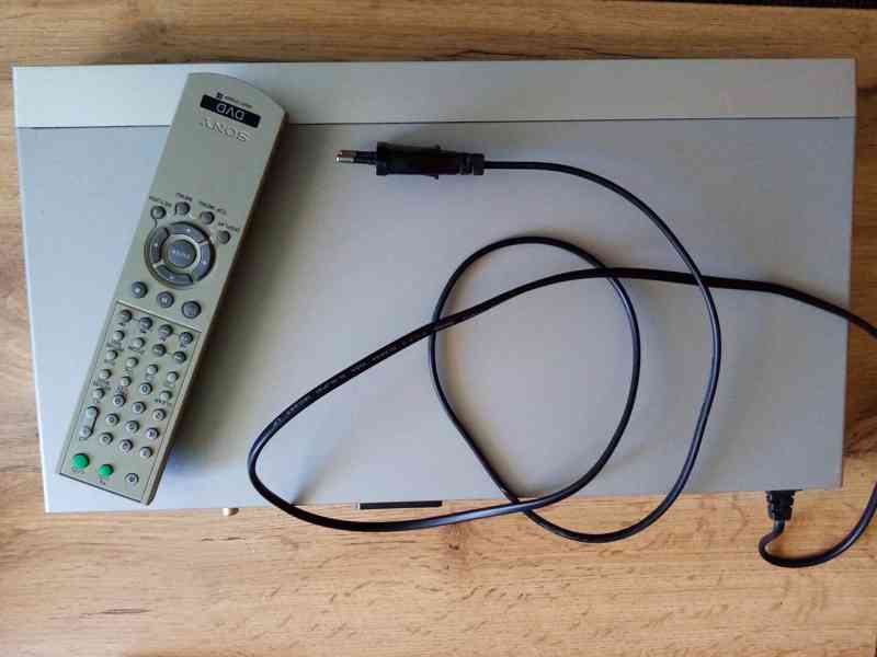 Prodám DVD přehrávač SONY DVP-NS355 + DÁREK - foto 4