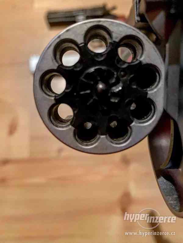 Flobert revolver-Plynový revolver-Airtsoft pistole - foto 8