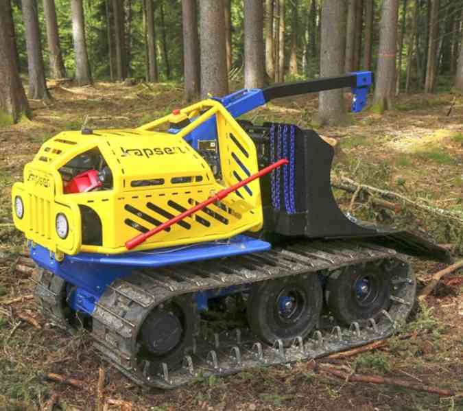 ZÁNOVNÍ železný kůň 23HP 24kN 35m Kapsen vyvážečka dřevo les - foto 9